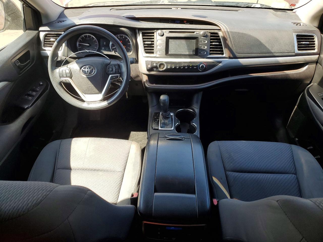 TOYOTA HIGHLANDER