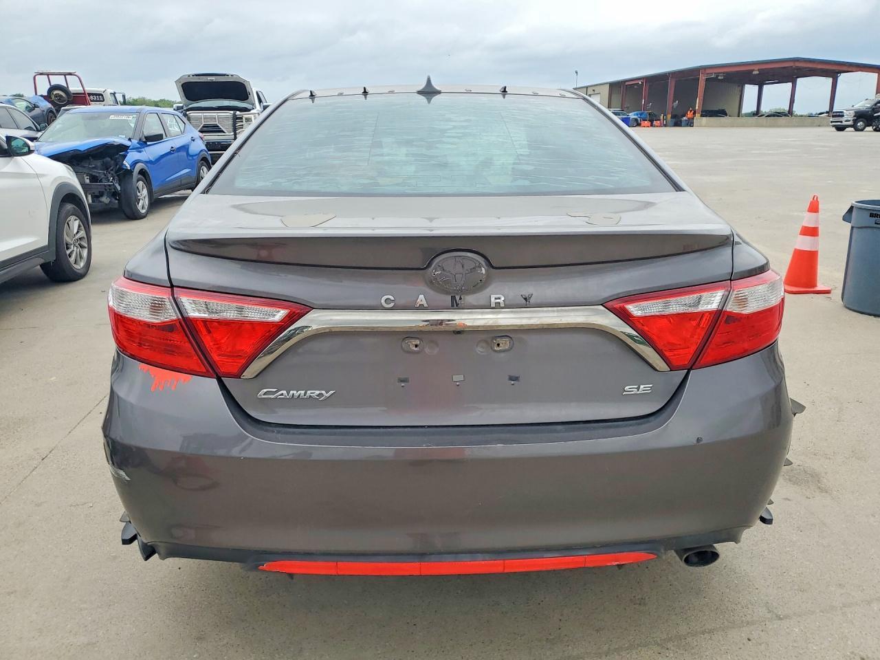 2016 TOYOTA CAMRY — фото 6