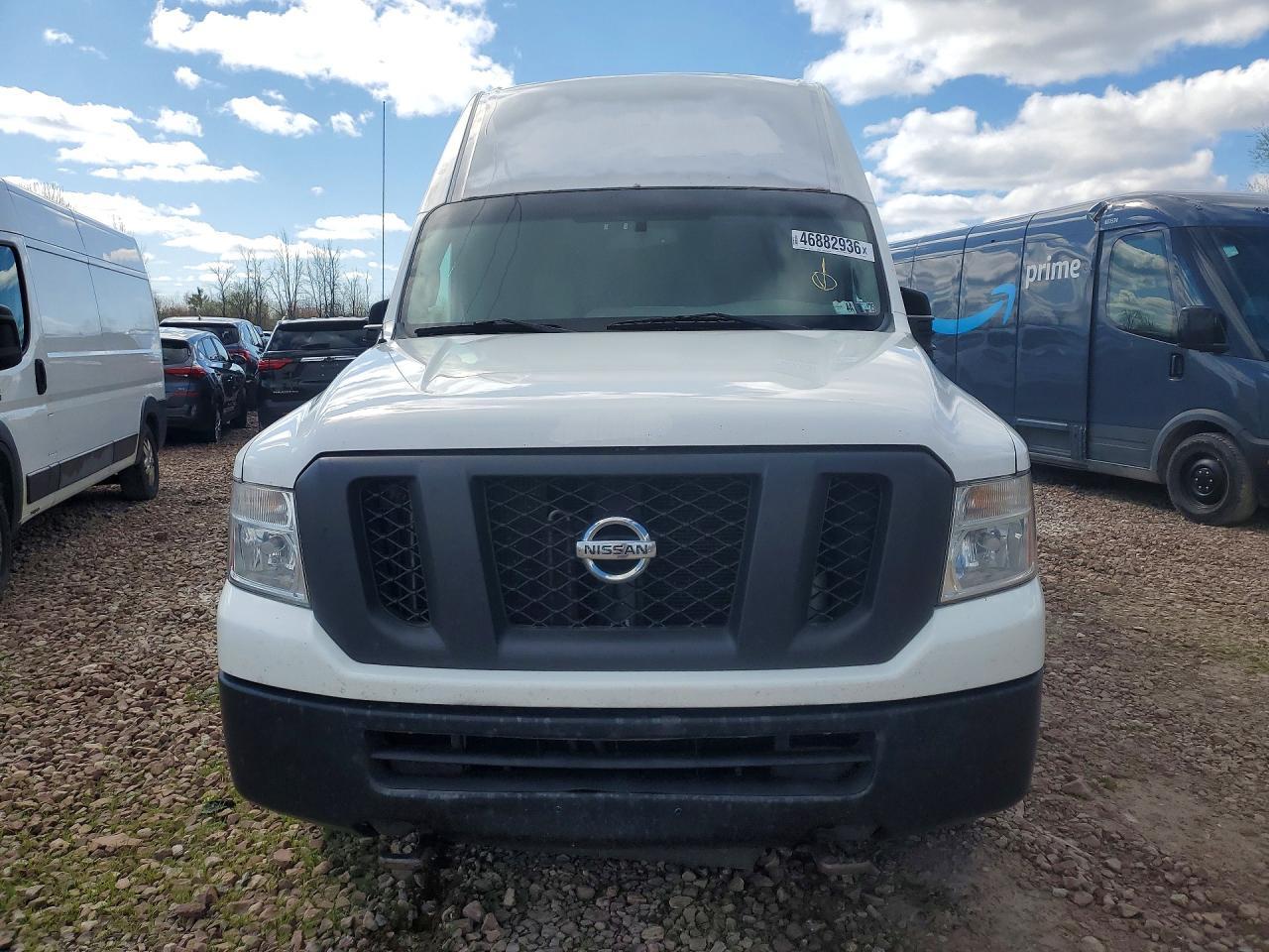 2015 NISSAN NV3500 — фото 5