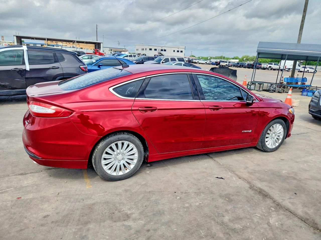 FORD FUSION HYBRID