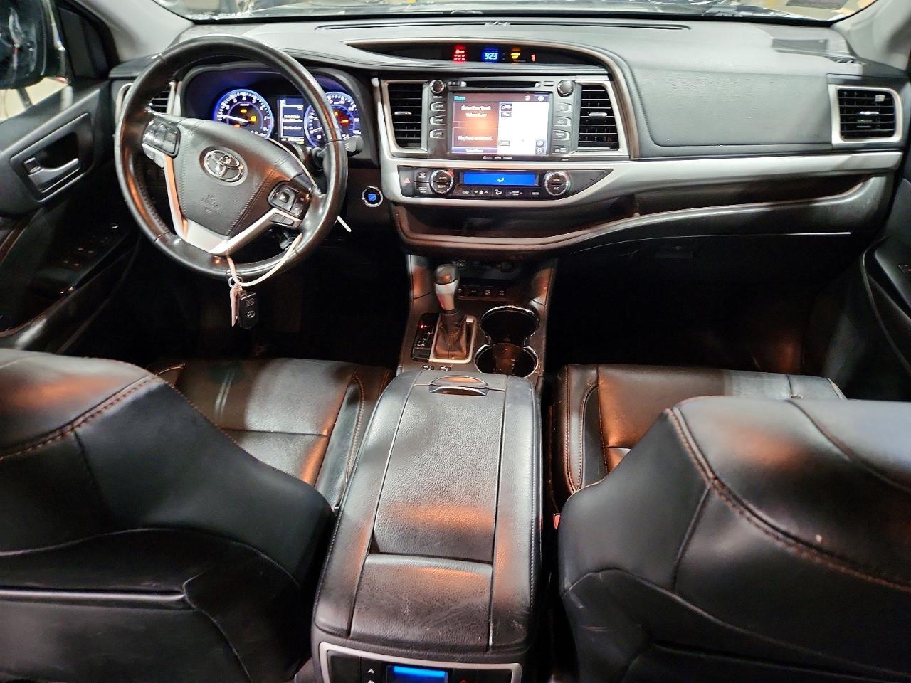 2017 TOYOTA HIGHLANDER — фото 8