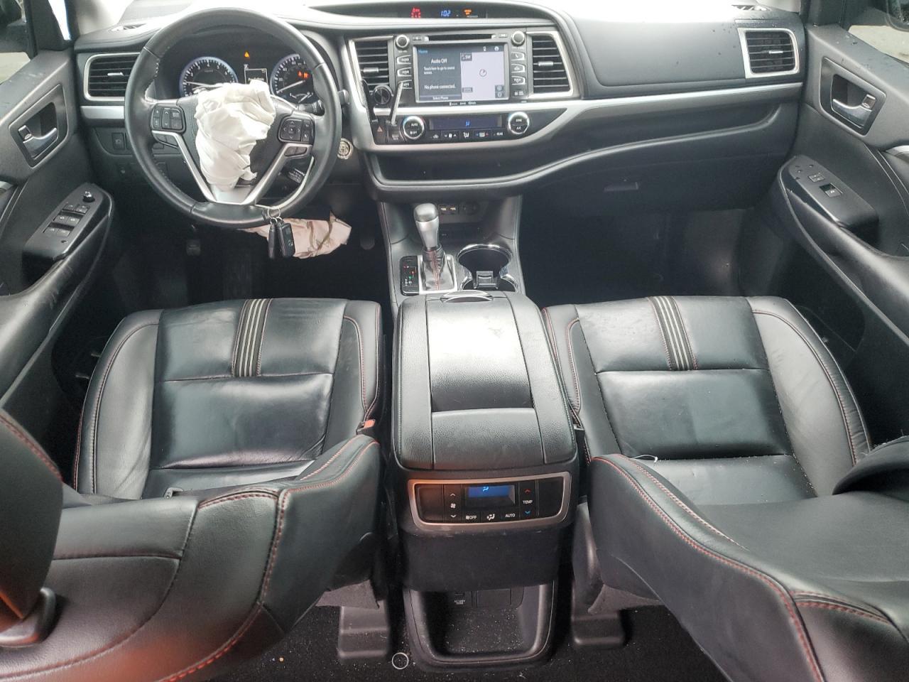 2019 TOYOTA HIGHLANDER — фото 8