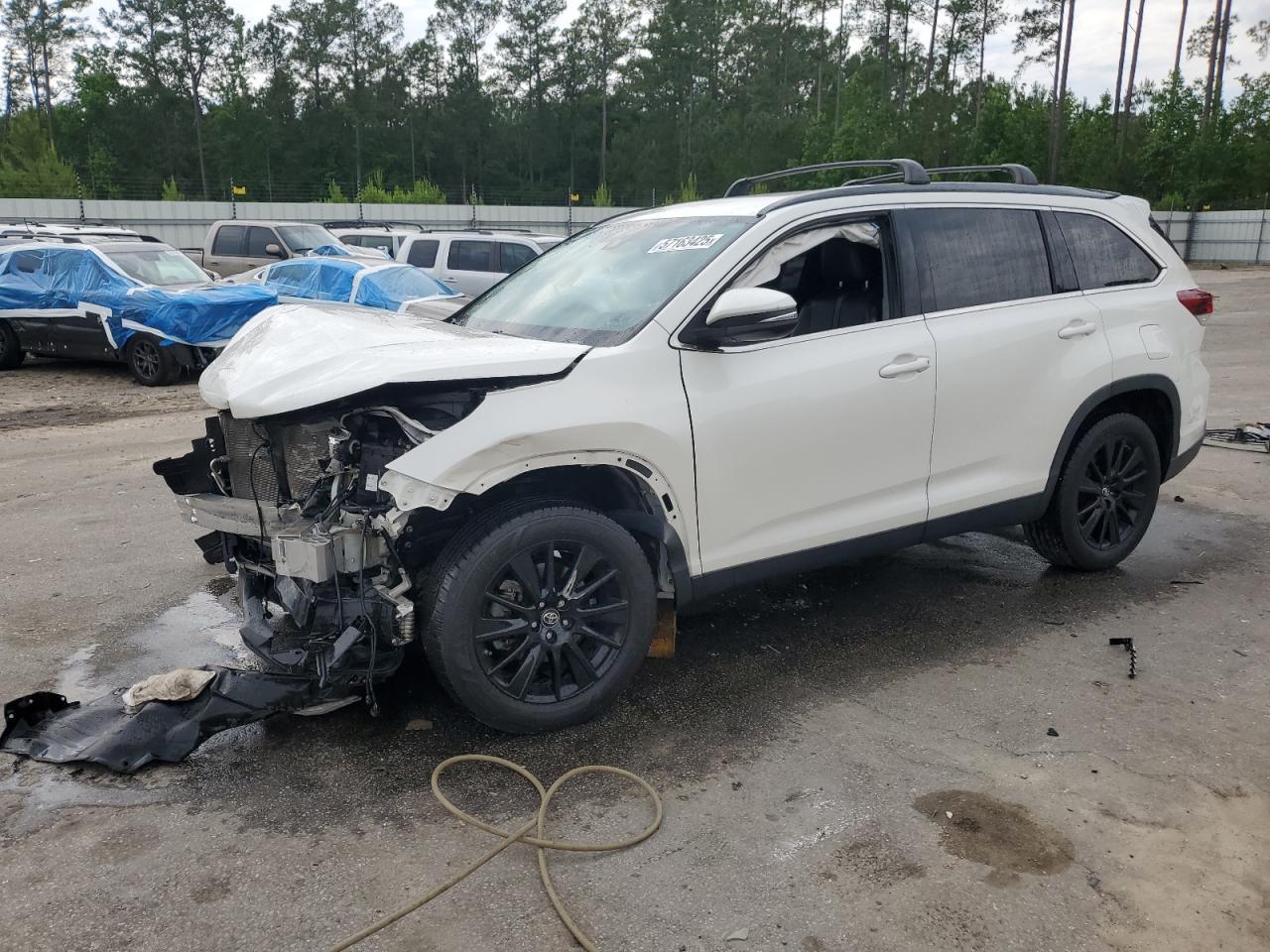 2019 TOYOTA HIGHLANDER — фото 1