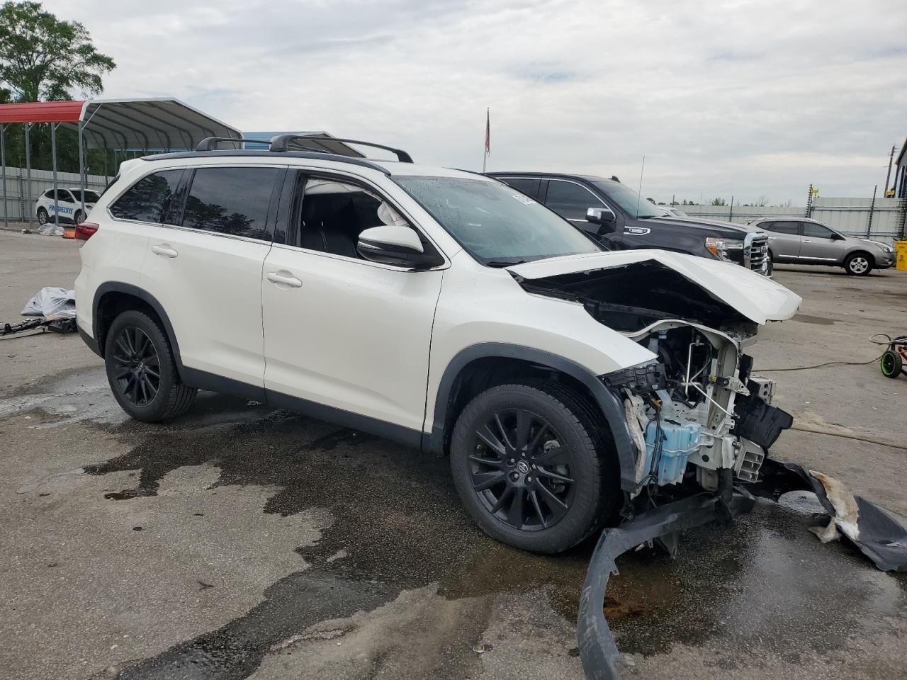 2019 TOYOTA HIGHLANDER — фото 4
