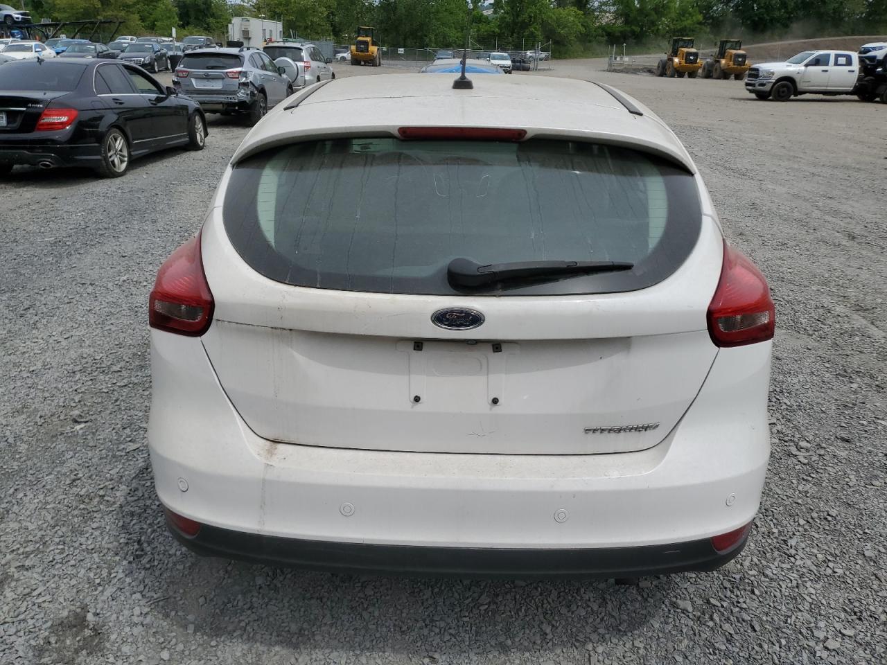 FORD FOCUS
