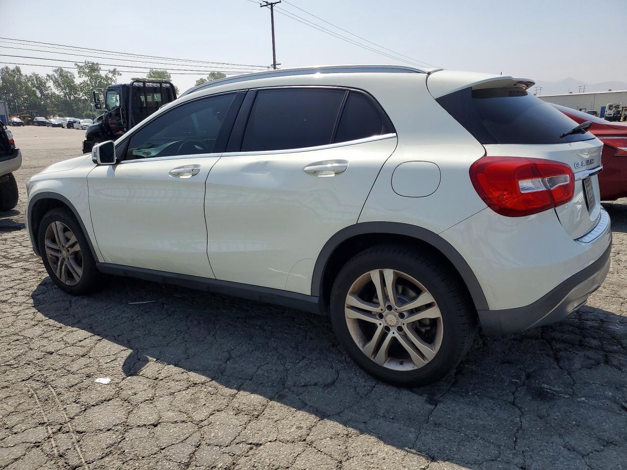 2017 MERCEDES-BENZ GLA-CLASS — фото 2