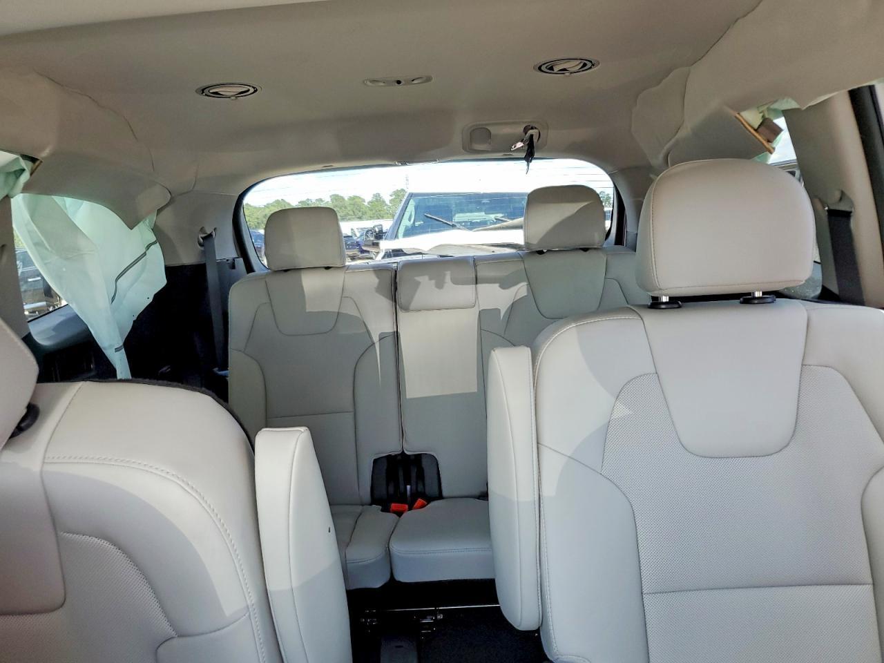 KIA TELLURIDE