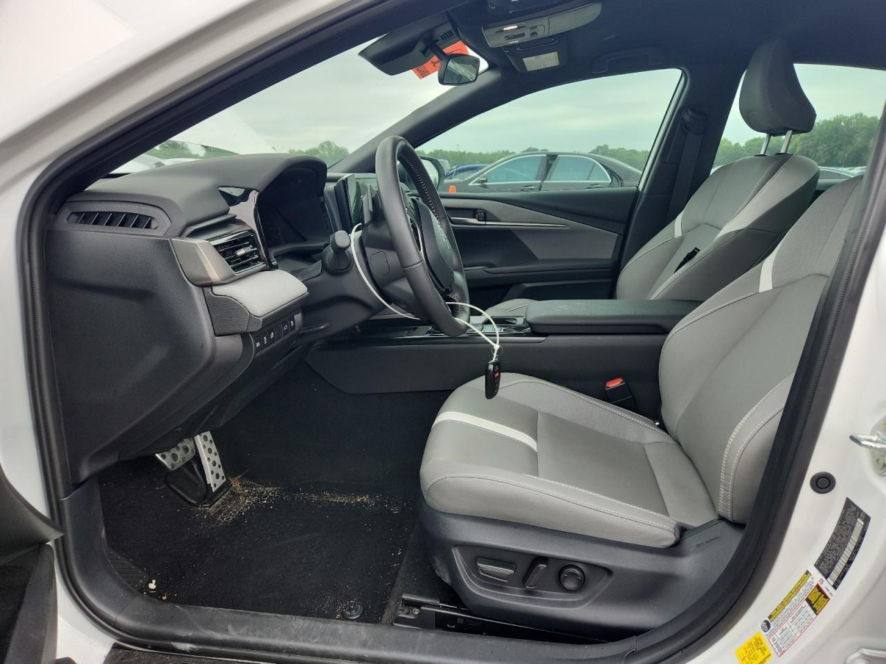 2025 TOYOTA CAMRY HYBRID — фото 7