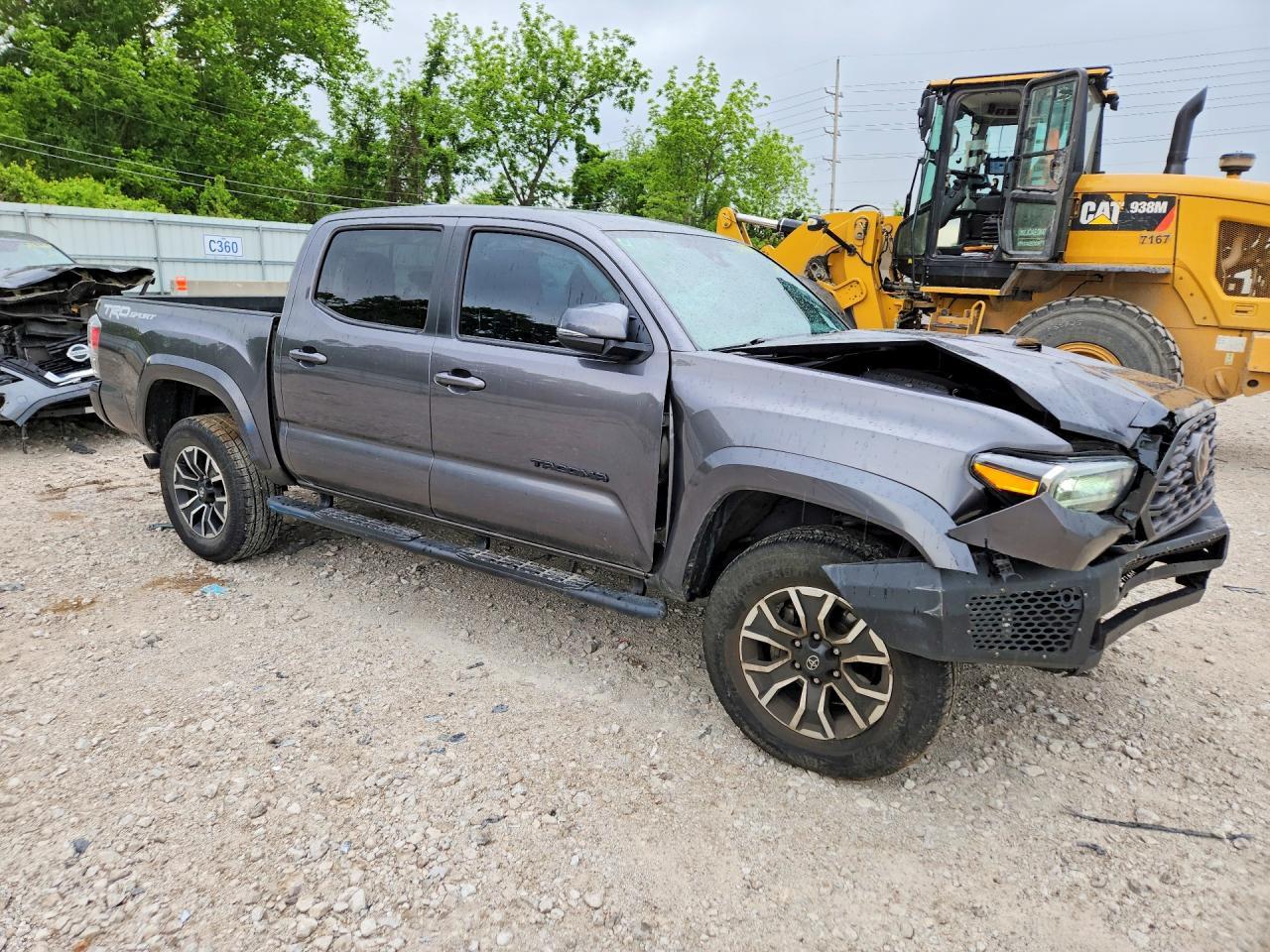 TOYOTA TACOMA