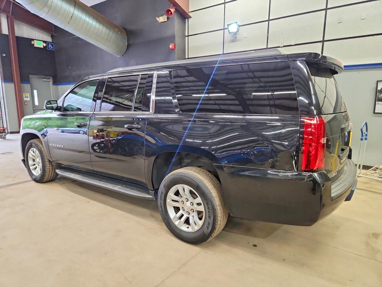 CHEVROLET SUBURBAN