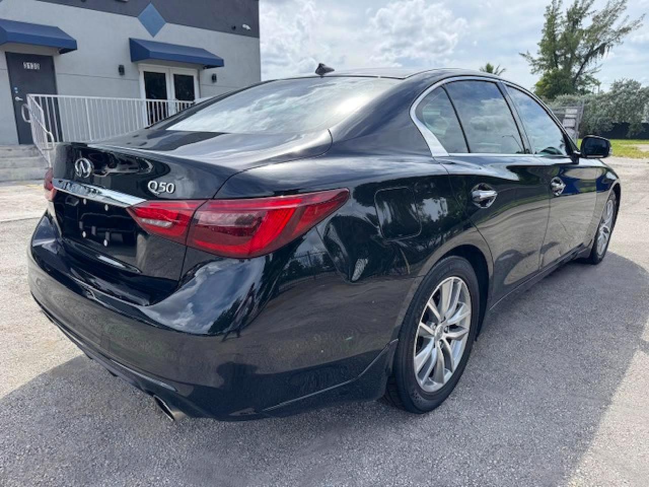 INFINITI Q50
