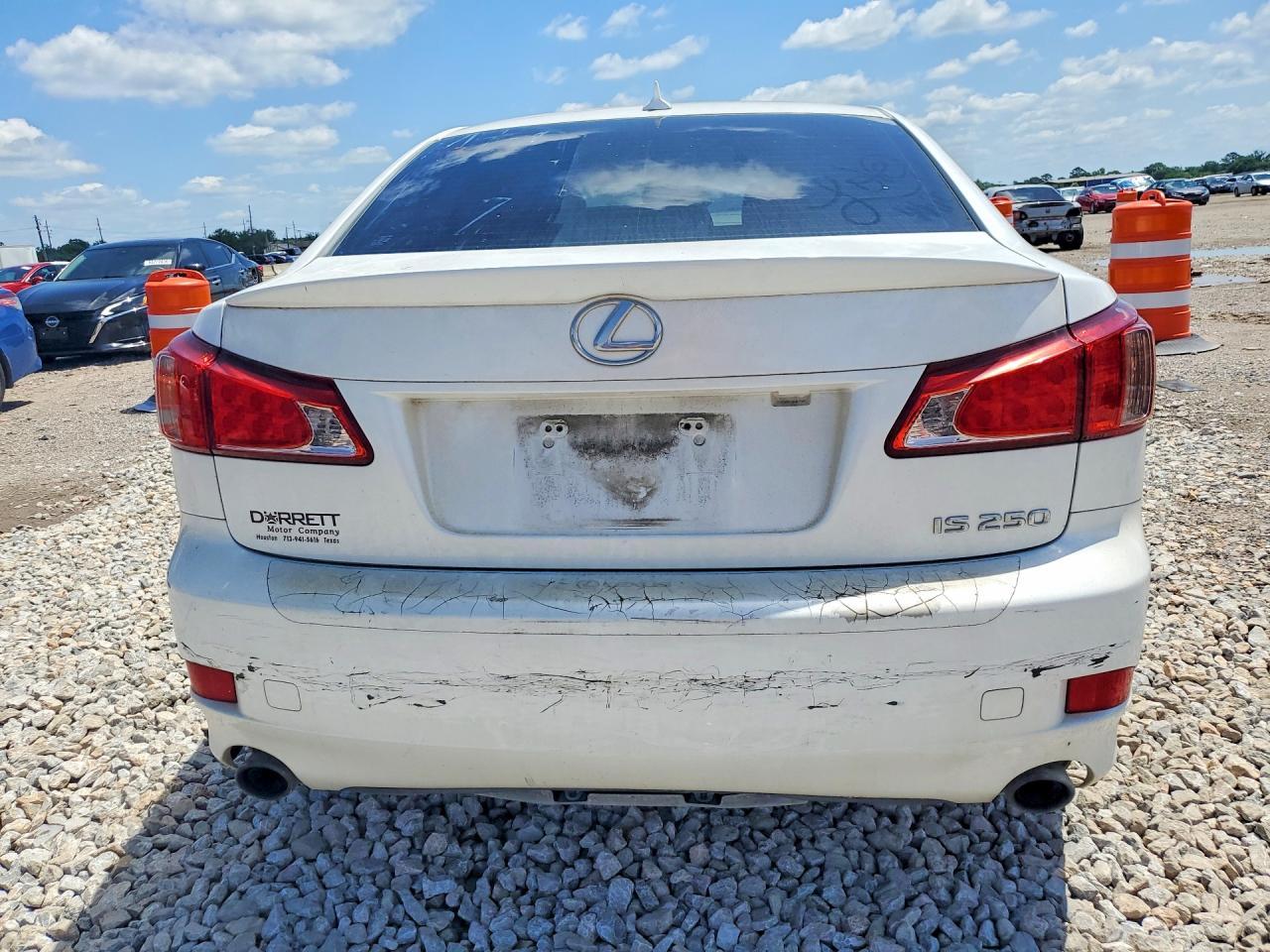 2013 LEXUS IS 250 — фото 6