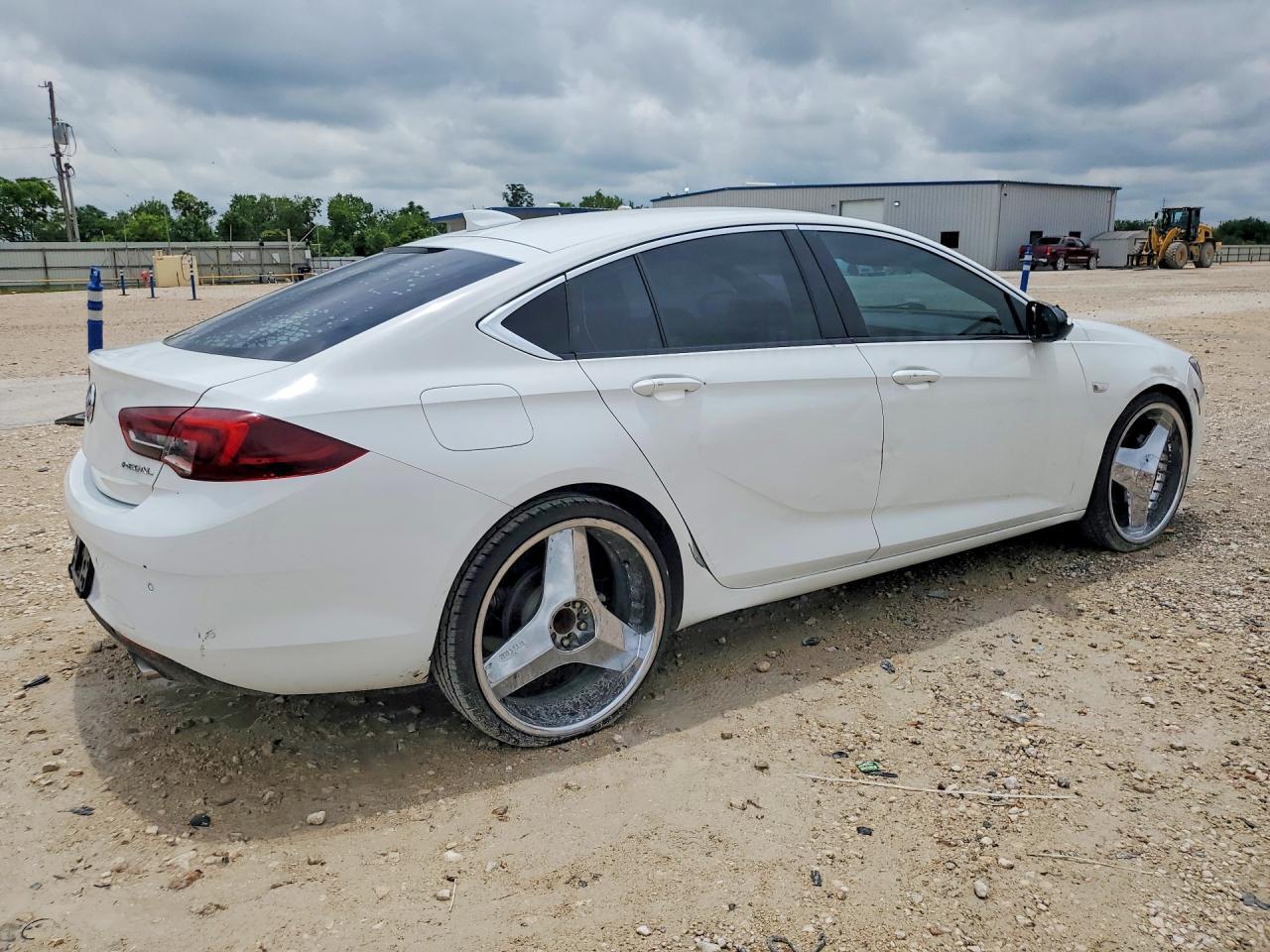 2019 BUICK REGAL — фото 3