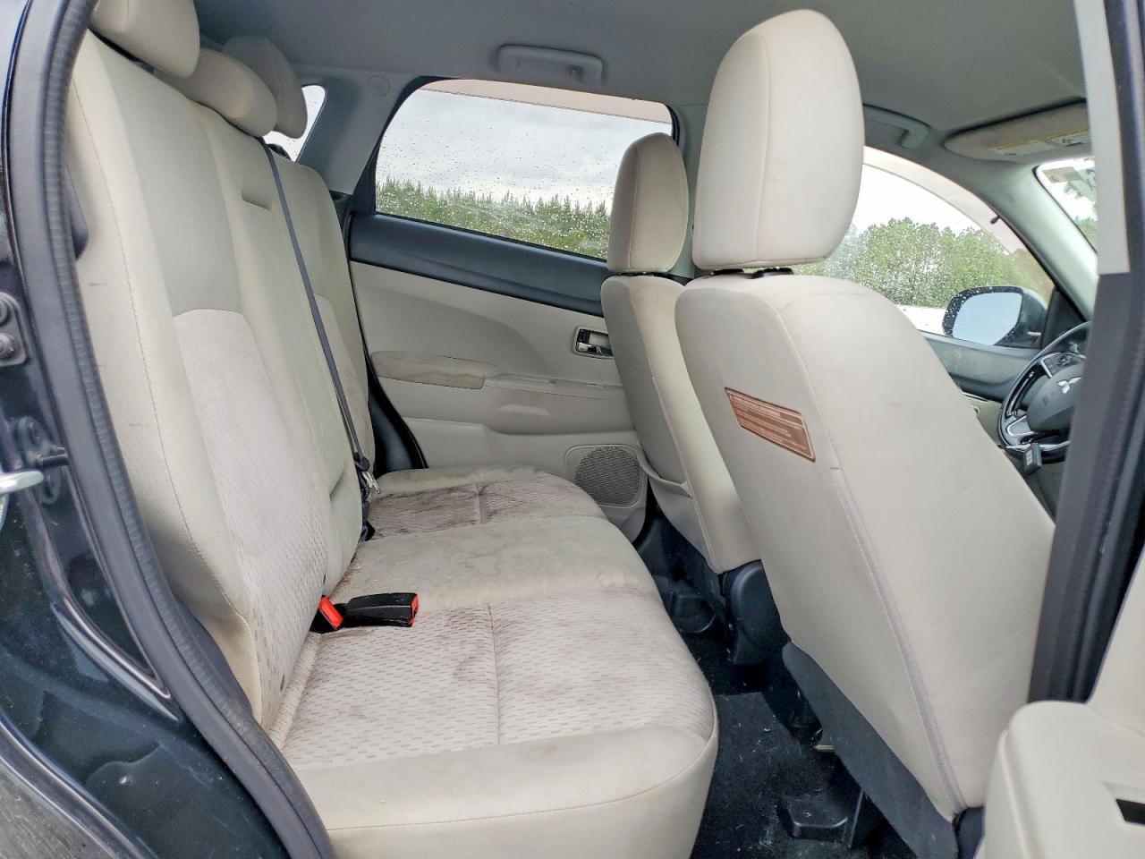 MITSUBISHI OUTLANDER SPORT