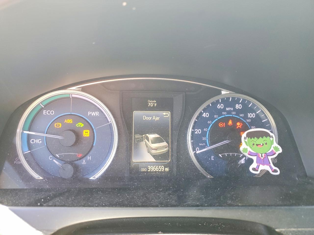 2016 TOYOTA CAMRY HYBRID — фото 9