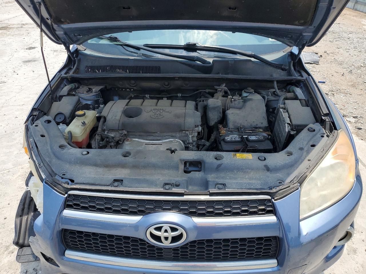 2011 TOYOTA RAV4 — фото 11