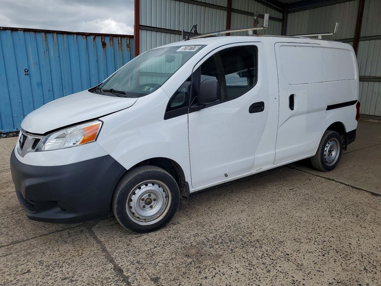 NISSAN NV200