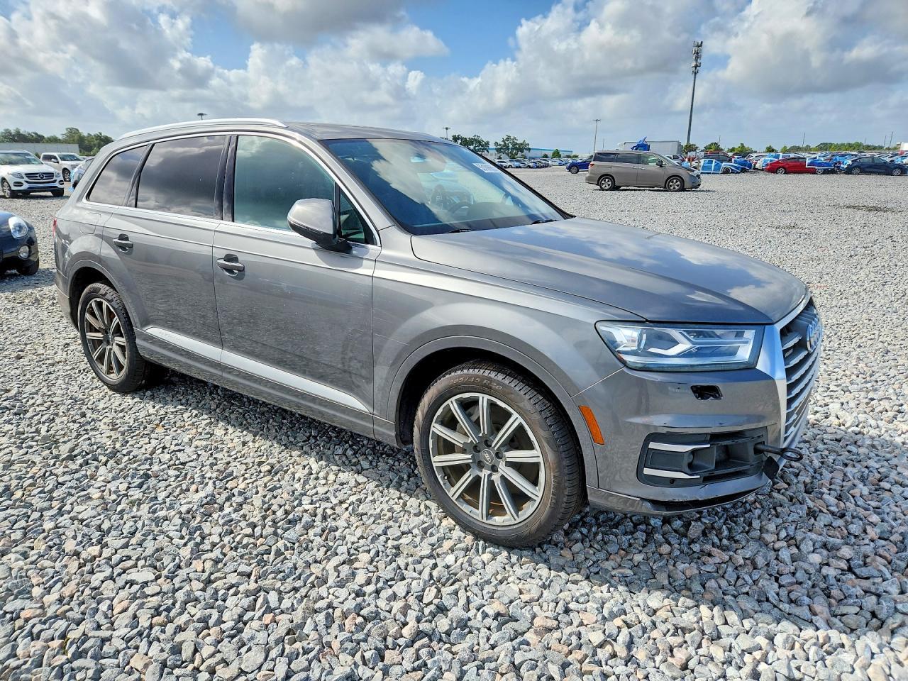 2017 AUDI Q7 — фото 4