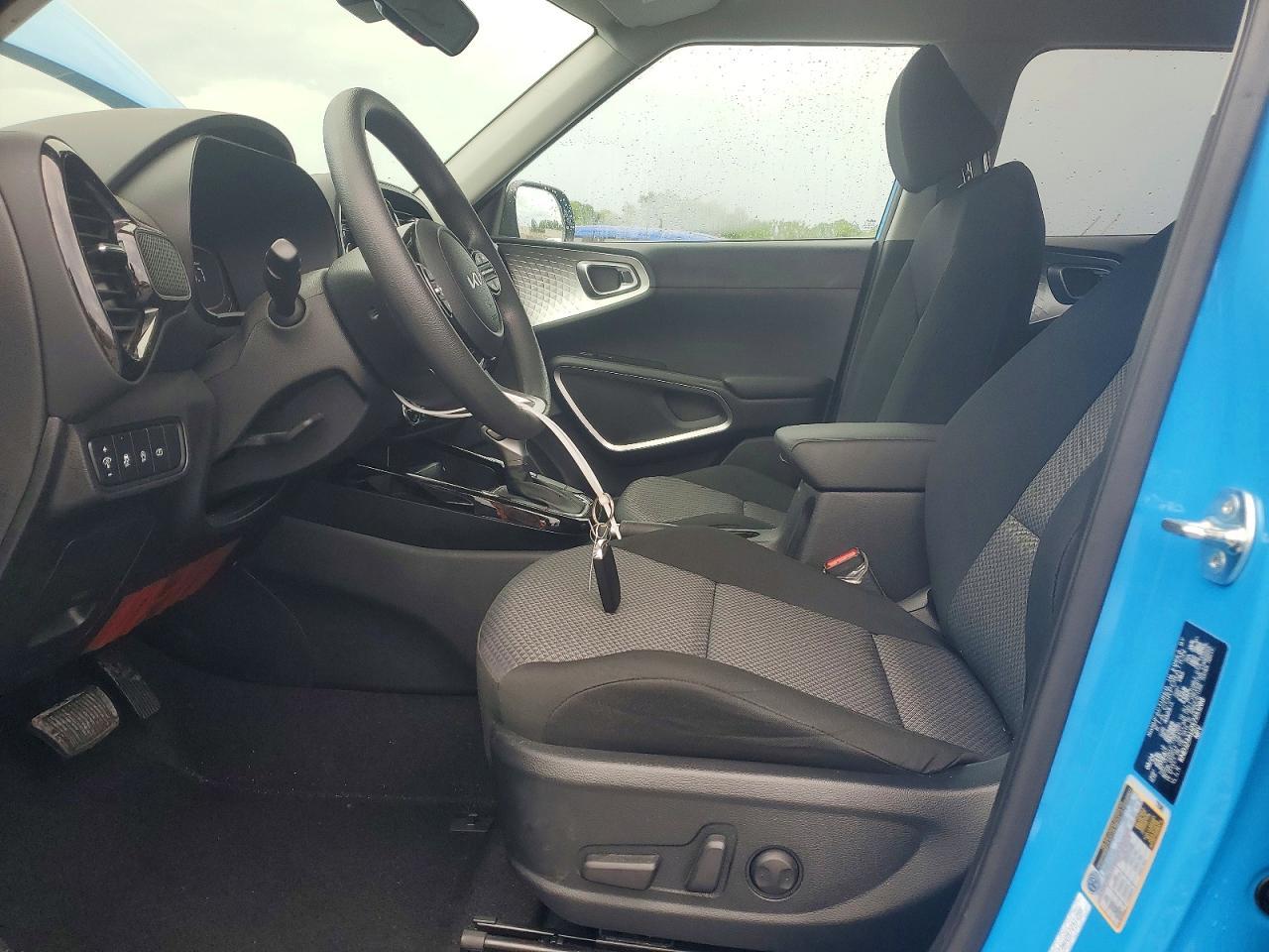 2025 KIA SOUL — фото 7