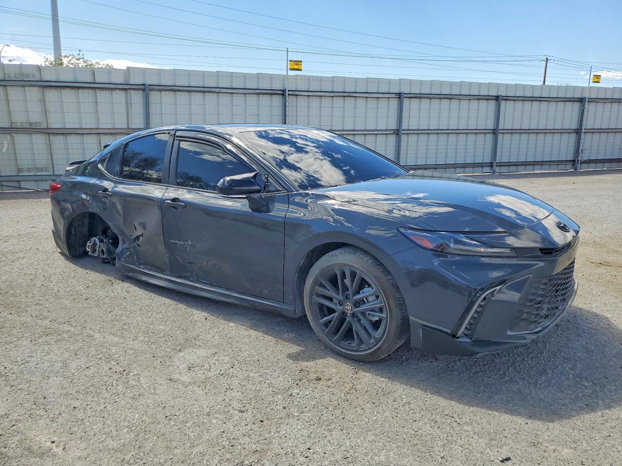 2025 TOYOTA CAMRY HYBRID — фото 4