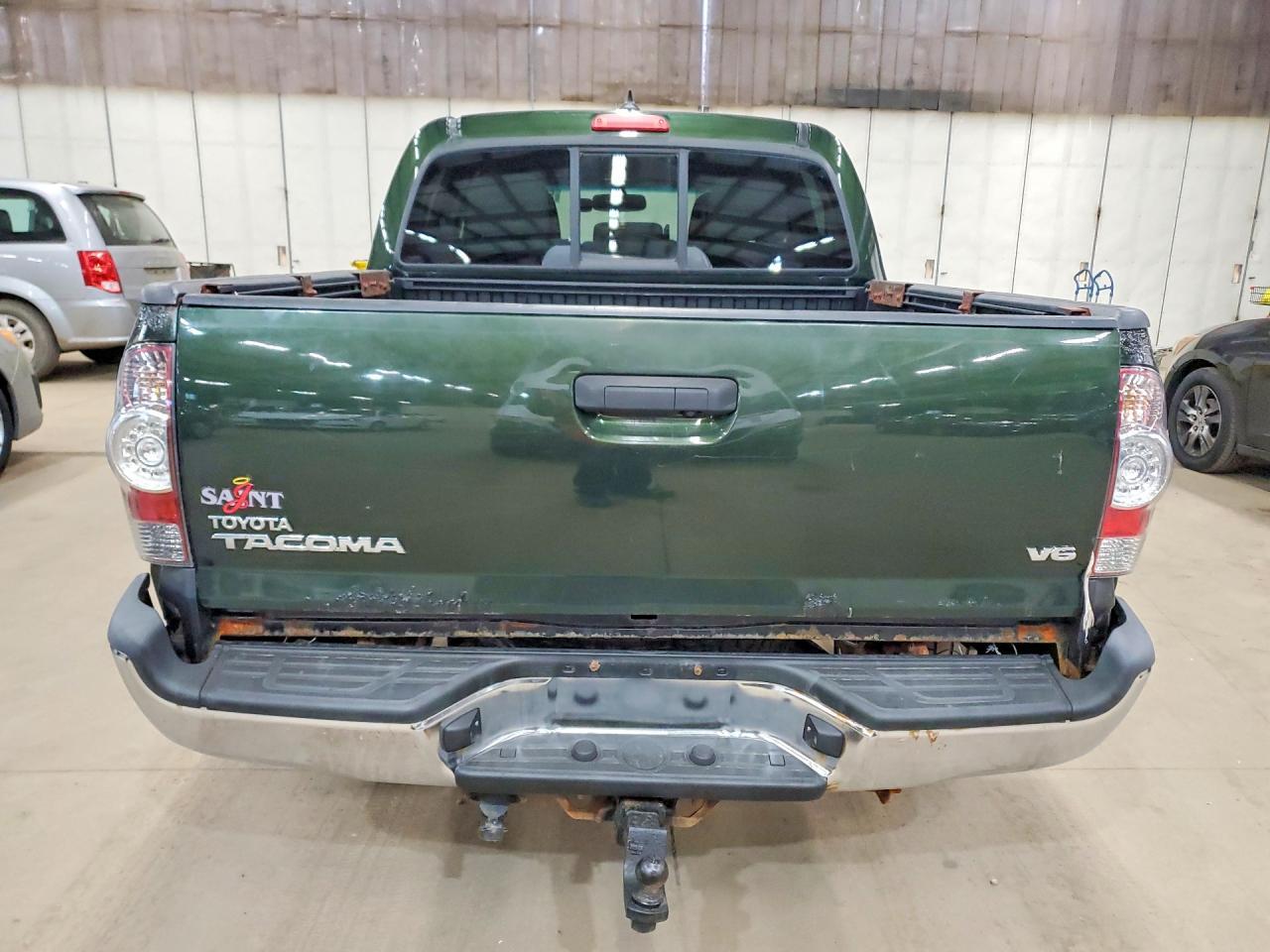 TOYOTA TACOMA