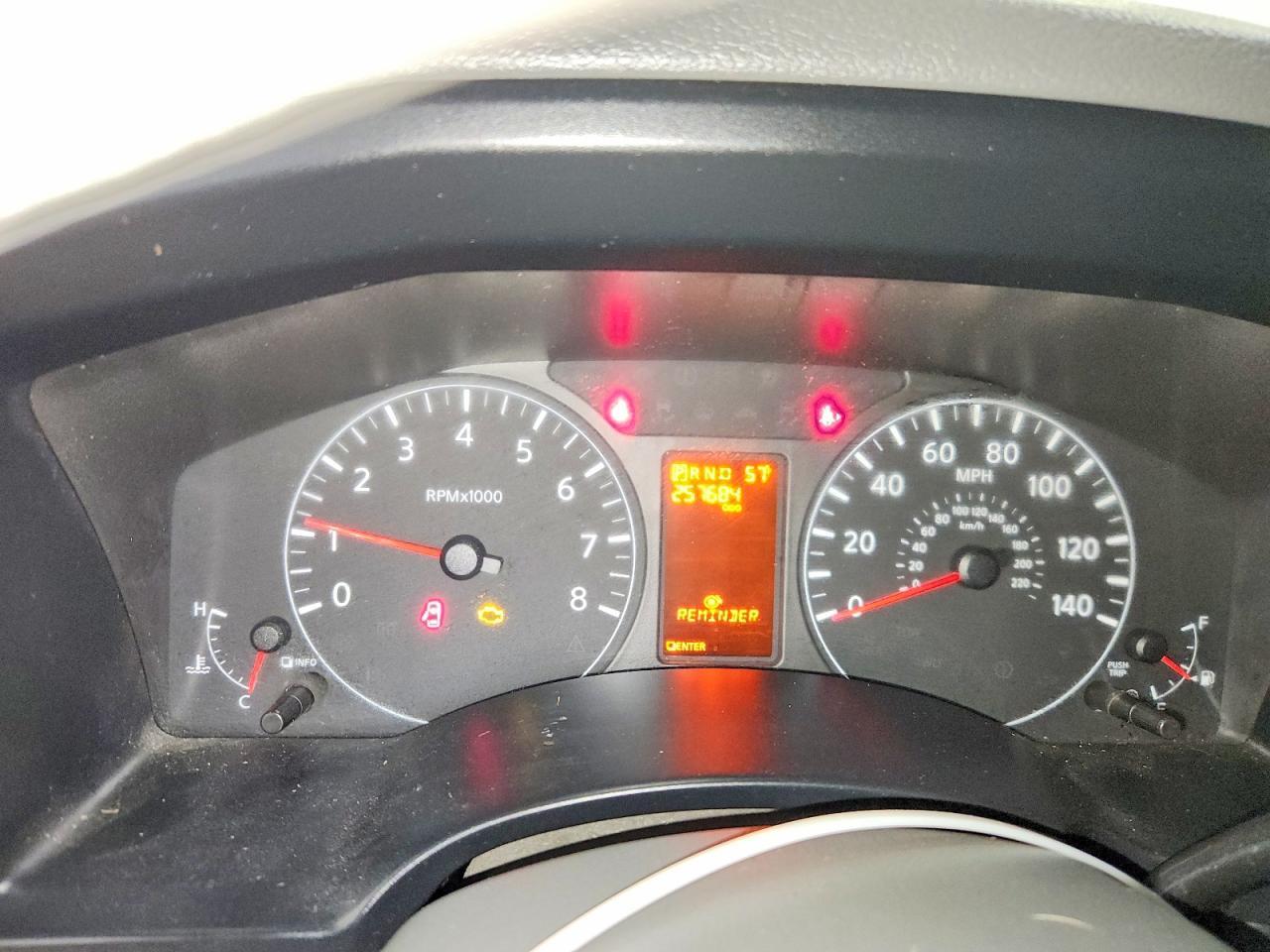 NISSAN NV2500