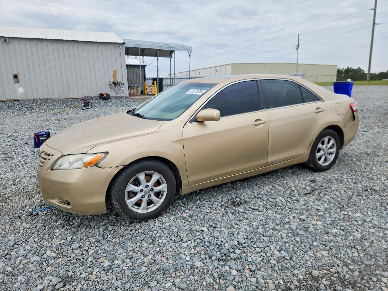 2010 TOYOTA CAMRY — фото 1