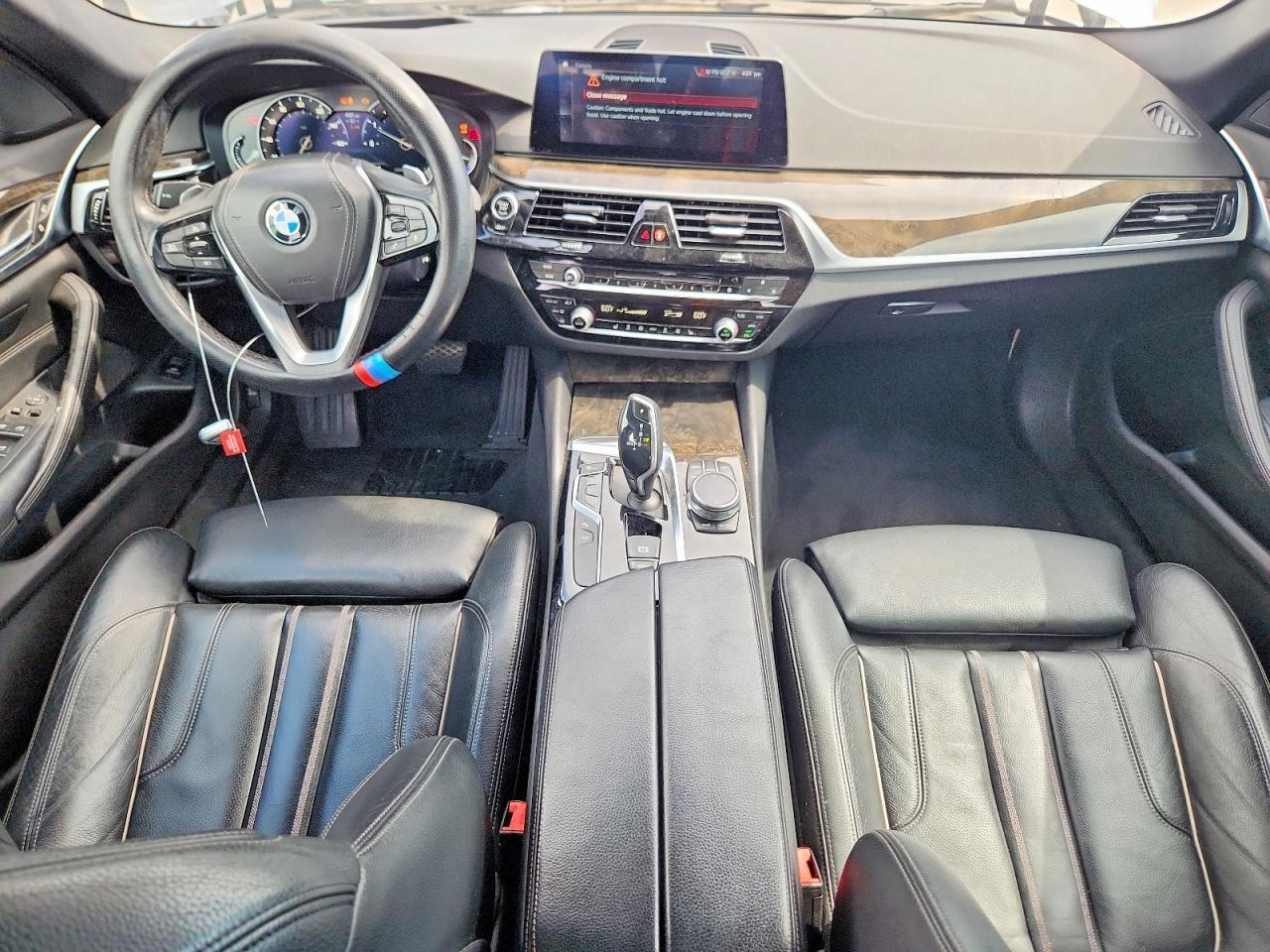 2019 BMW 5 SERIES — фото 8