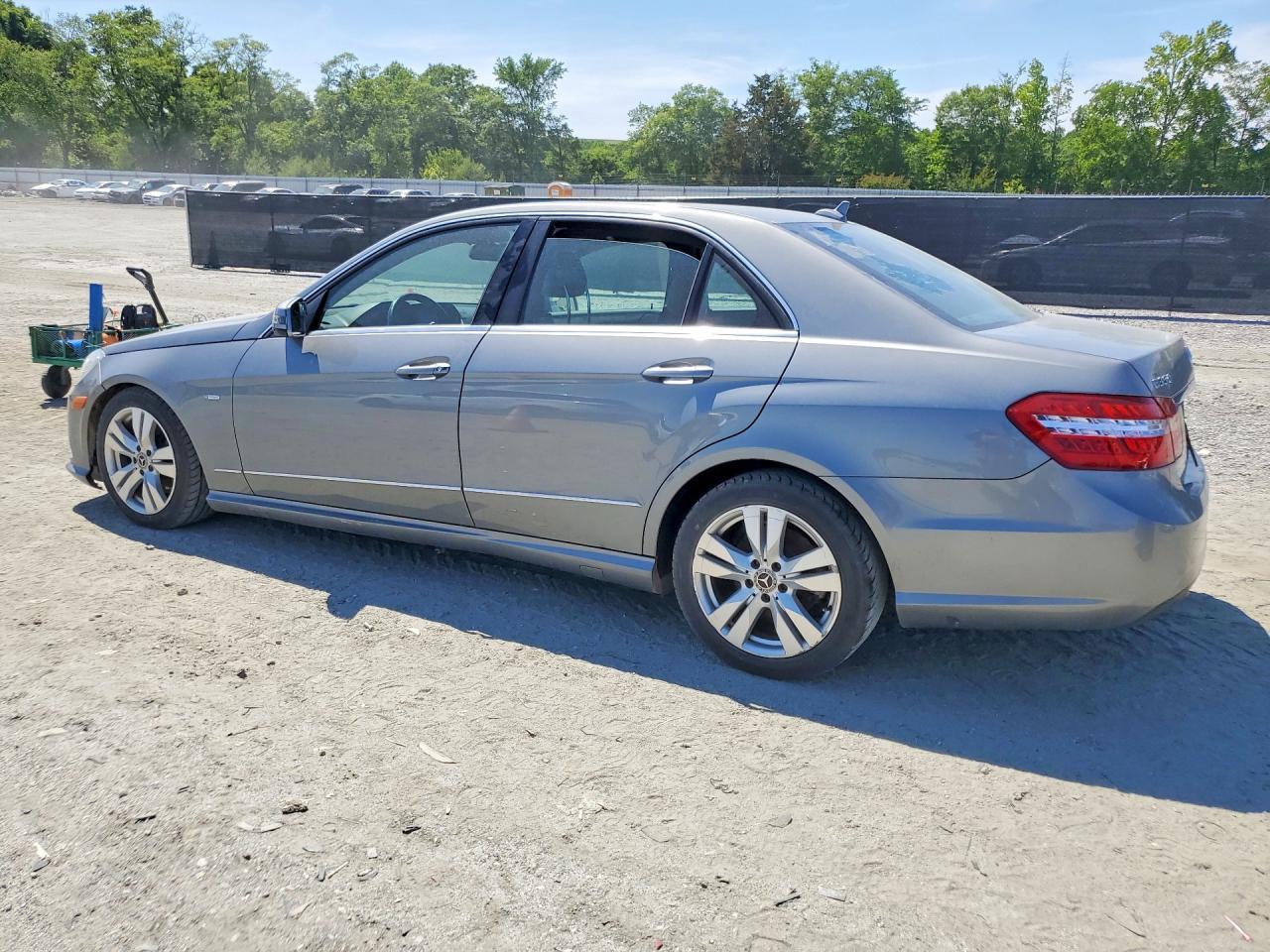 2011 MERCEDES-BENZ E-CLASS — фото 2