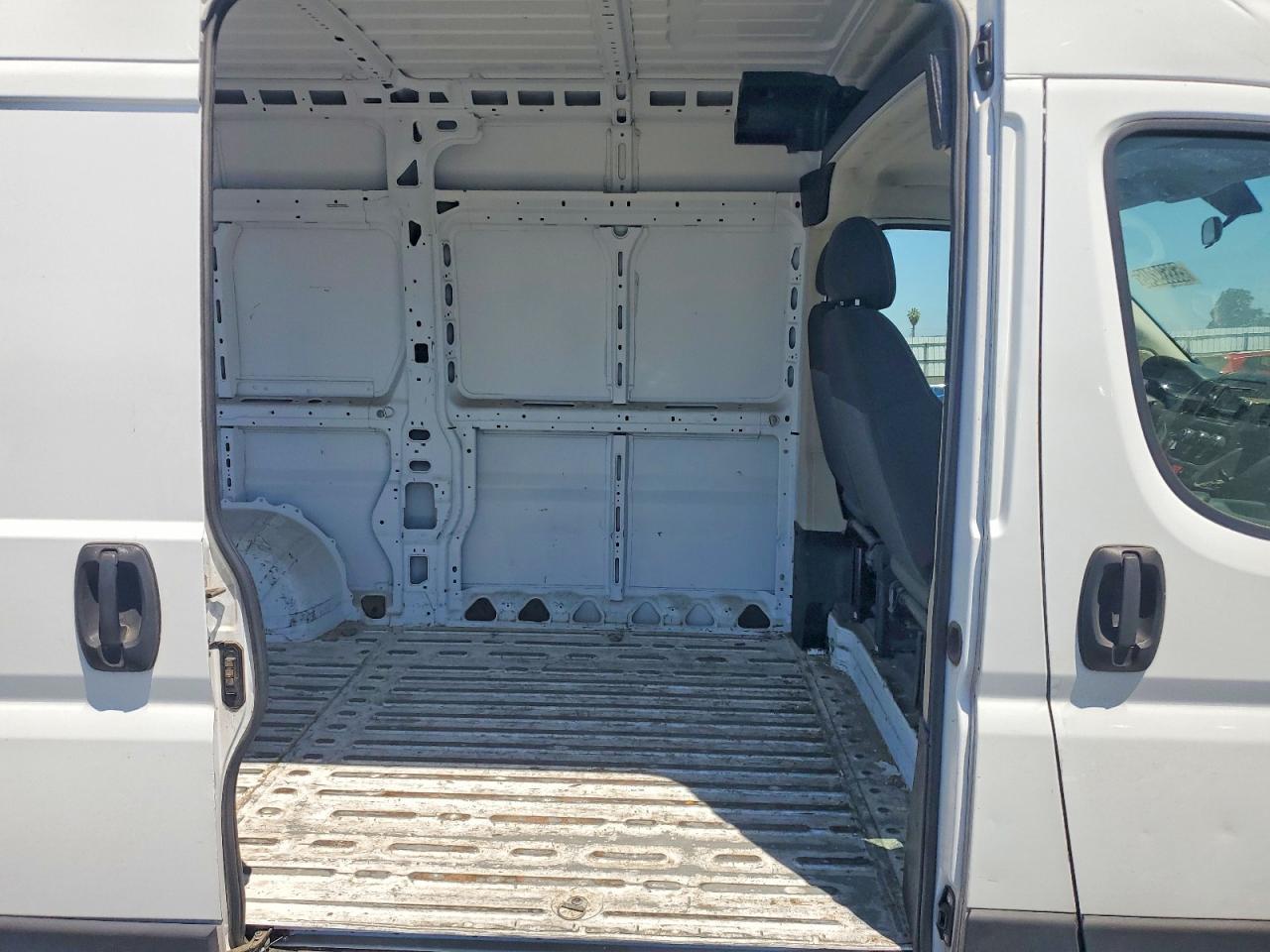 2020 RAM PROMASTER 1500 — фото 11