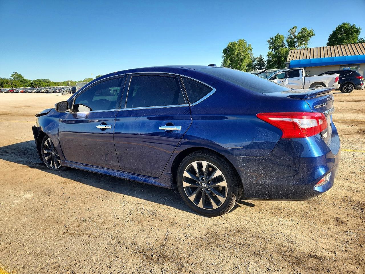 2019 NISSAN SENTRA — фото 2