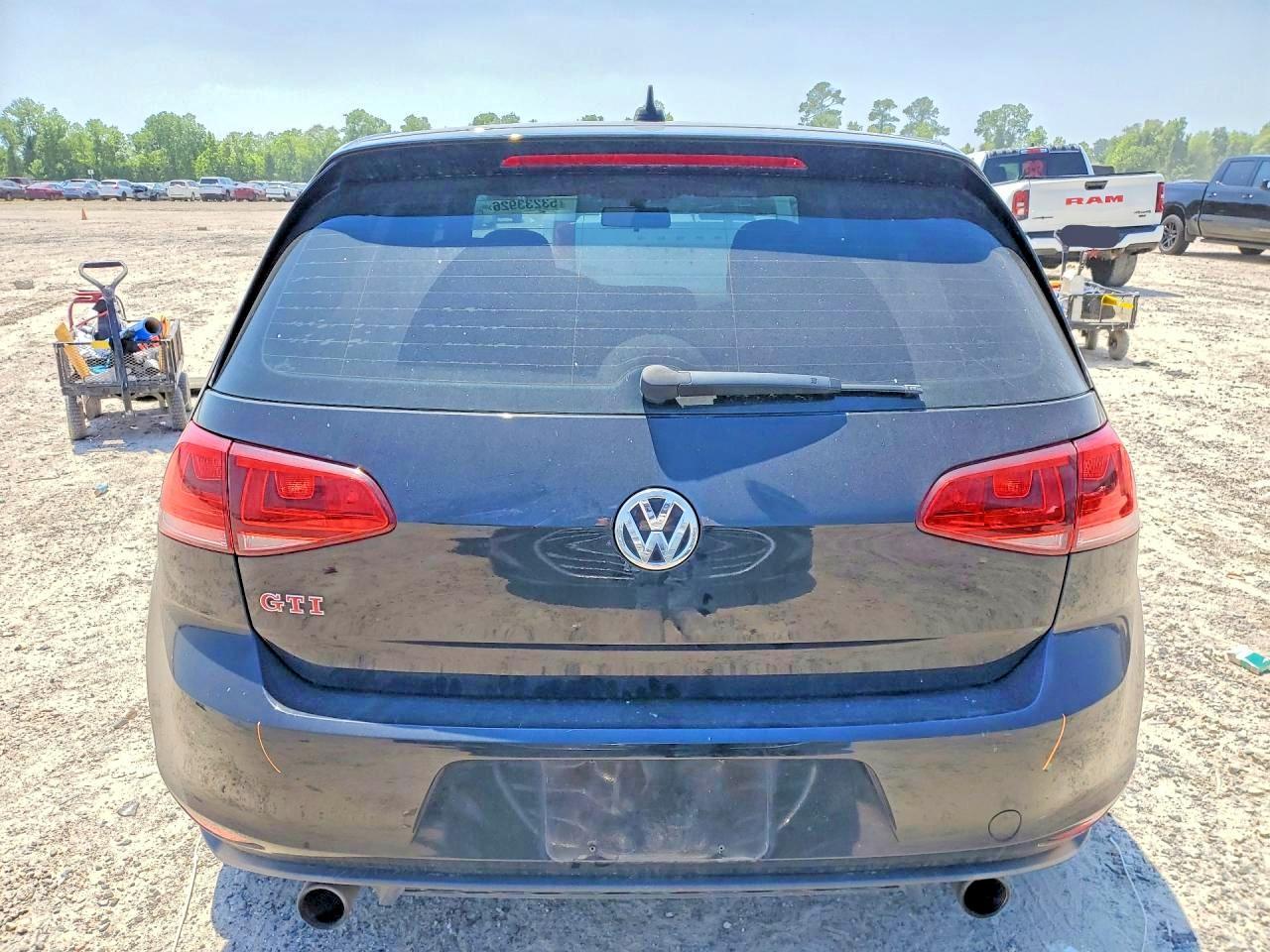 2017 VOLKSWAGEN GOLF GTI — фото 6