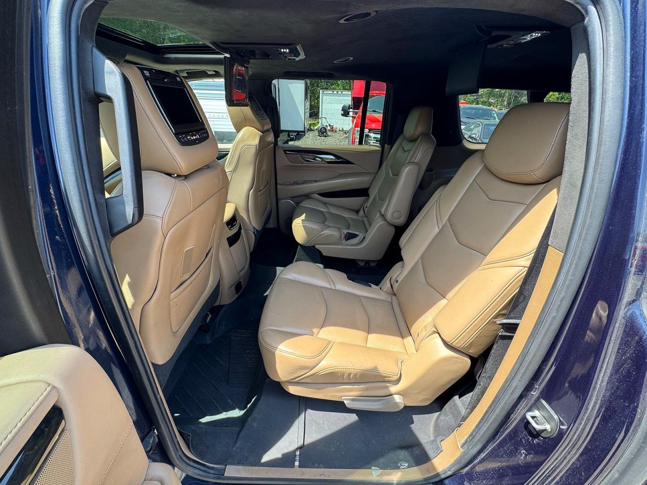 CADILLAC ESCALADE