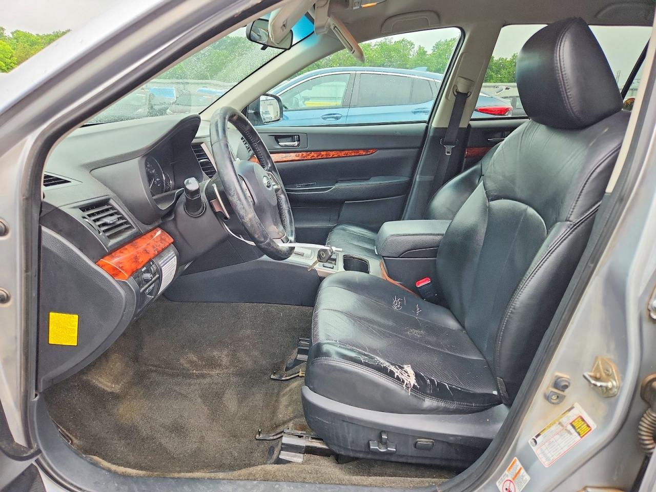 2012 SUBARU OUTBACK — фото 7