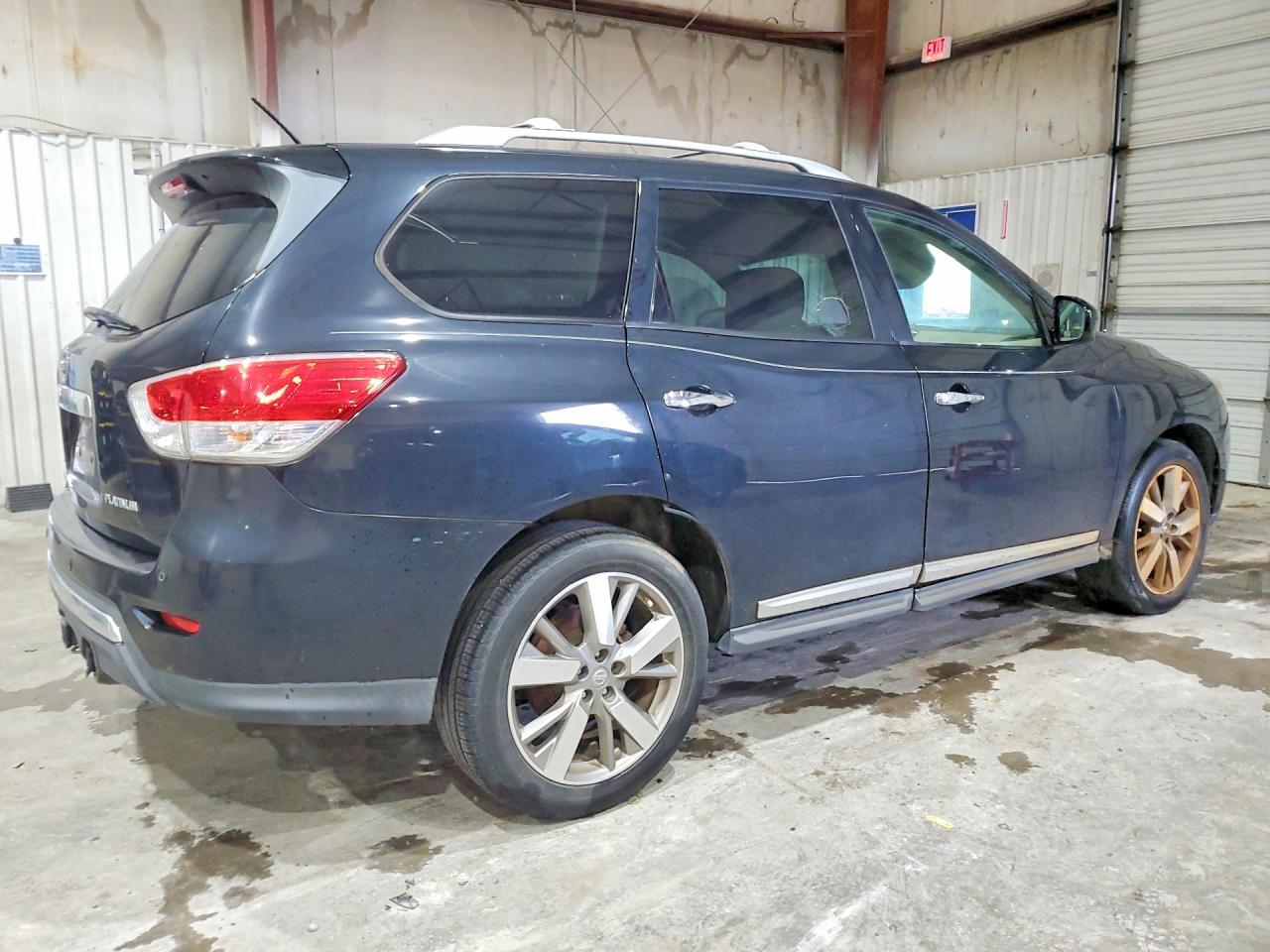 NISSAN PATHFINDER