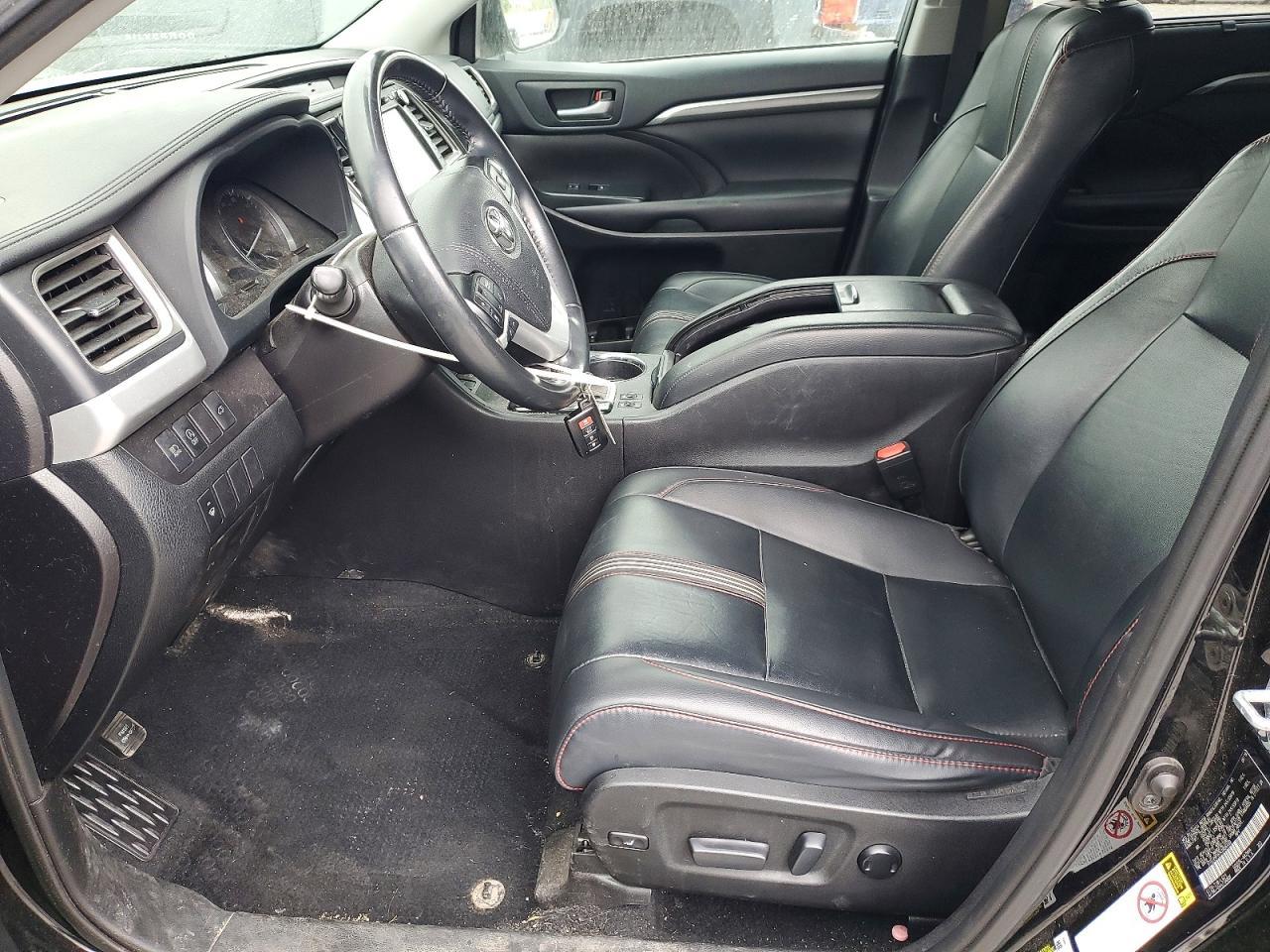 TOYOTA HIGHLANDER