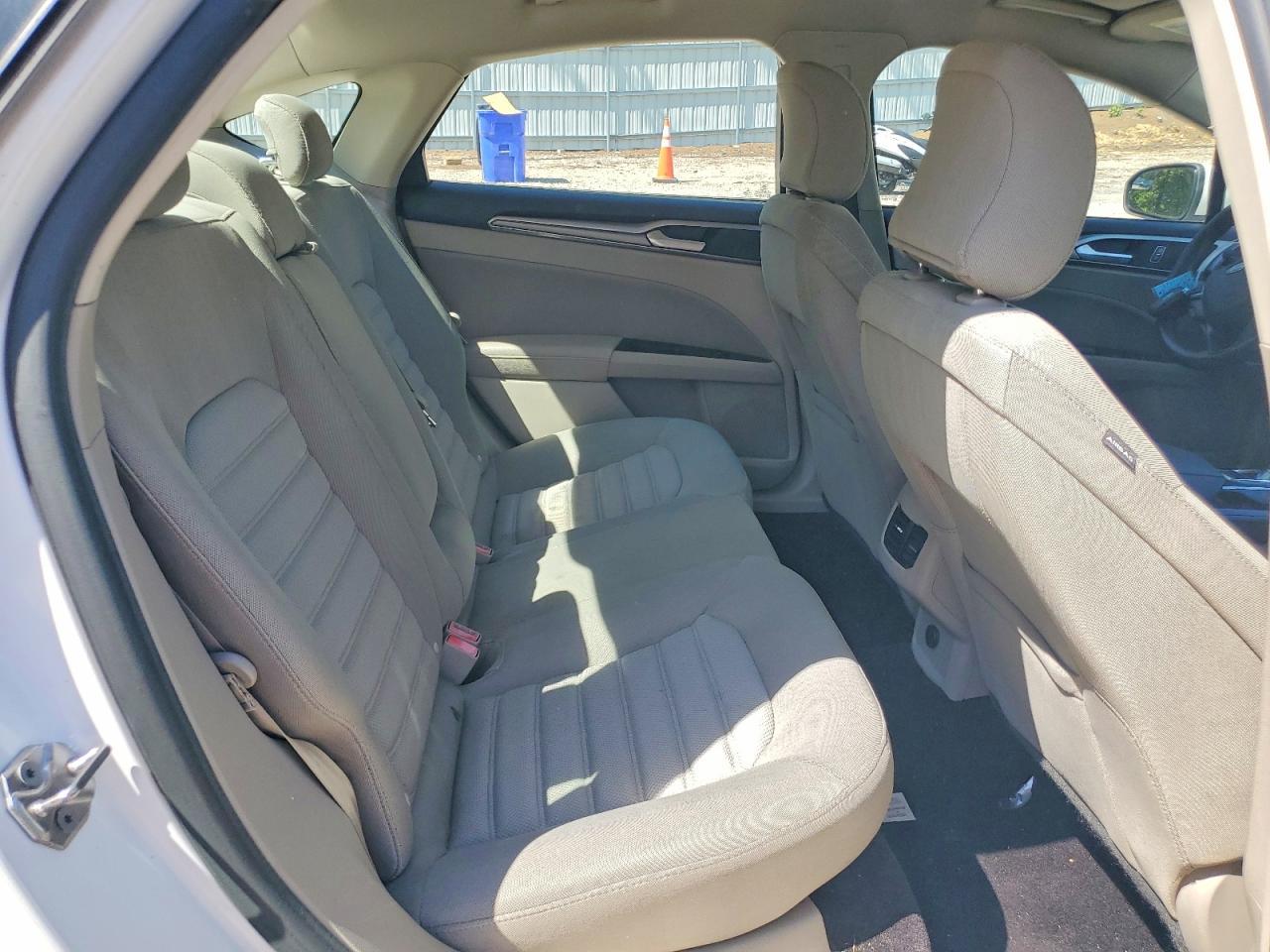 2017 FORD FUSION — фото 10