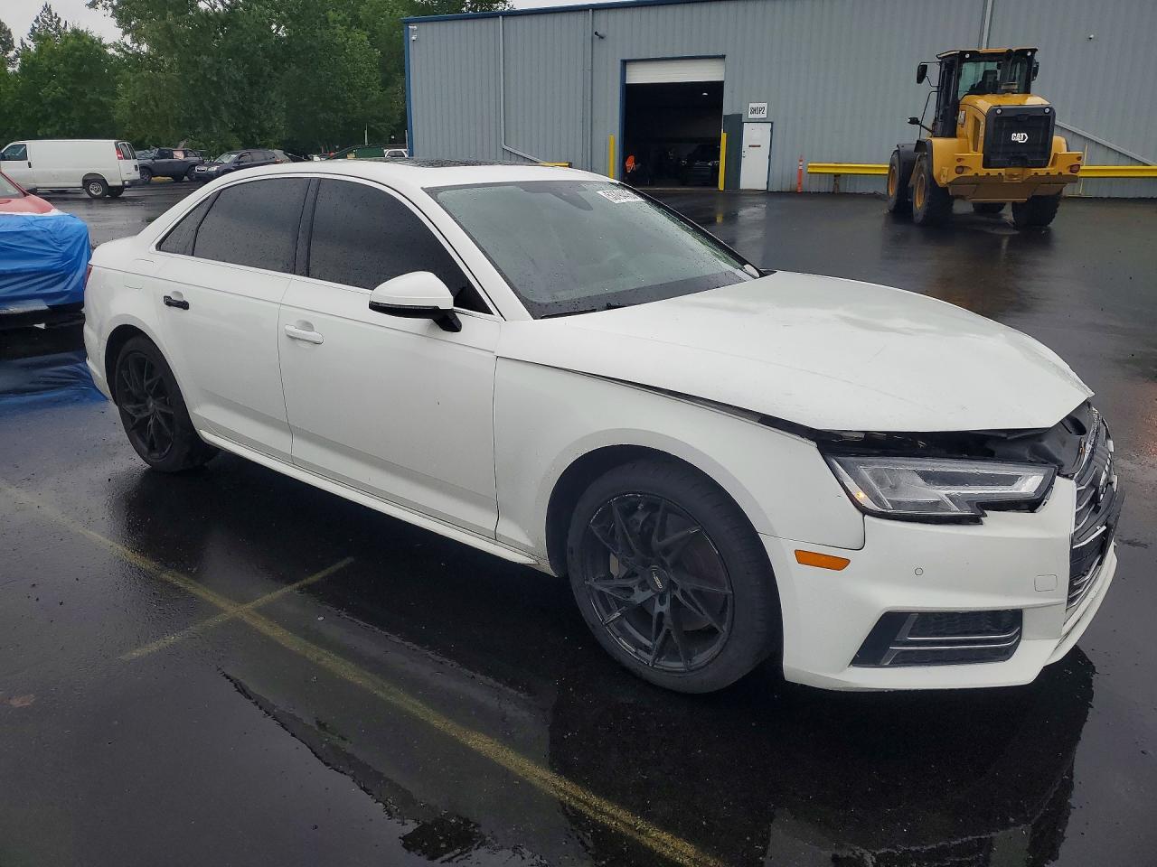 2017 AUDI A4 — фото 4