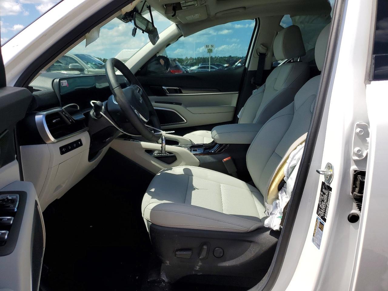 KIA TELLURIDE