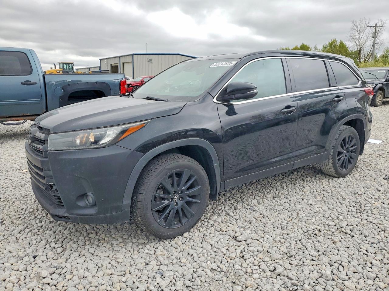 TOYOTA HIGHLANDER