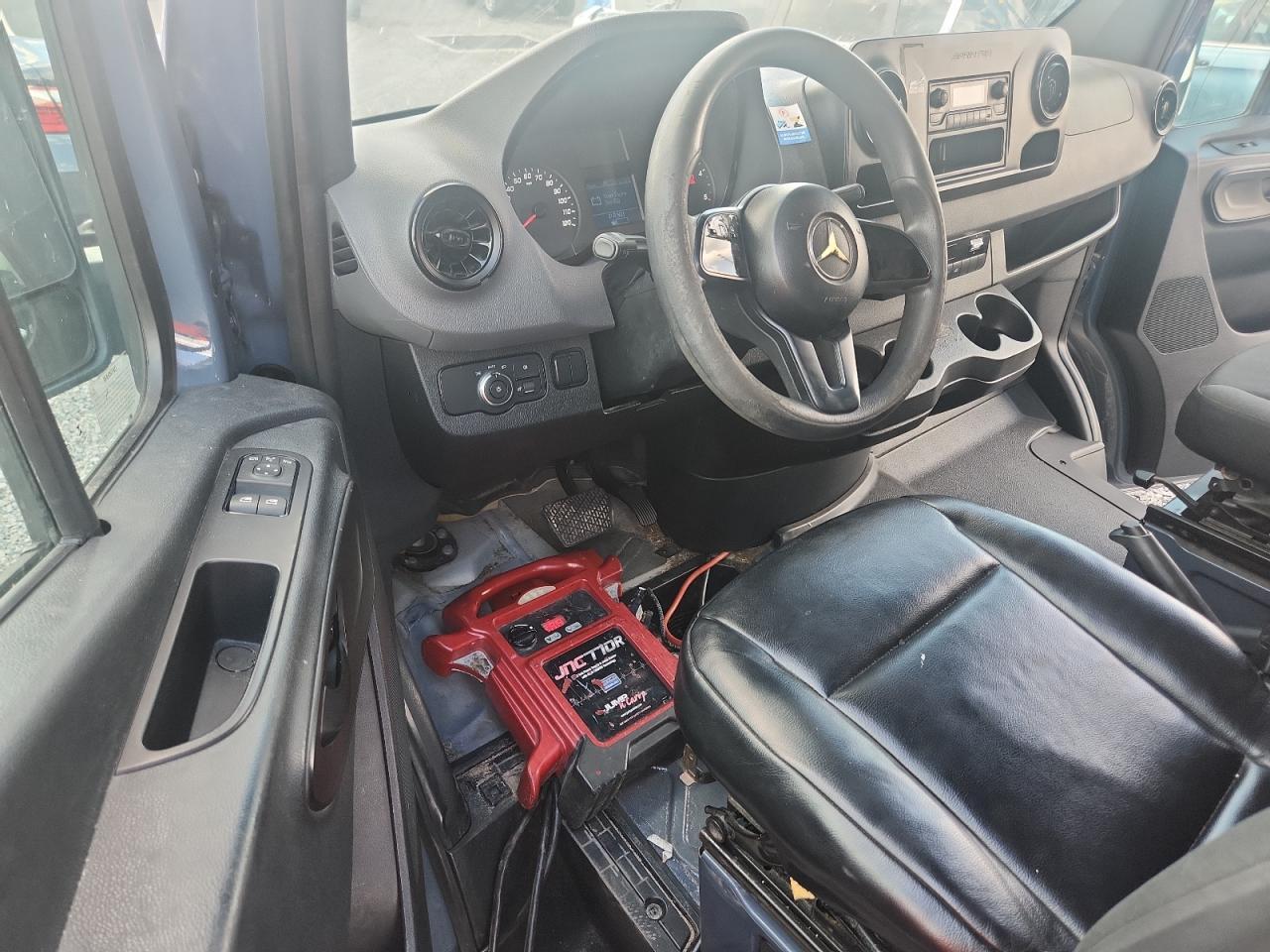 MERCEDES-BENZ SPRINTER
