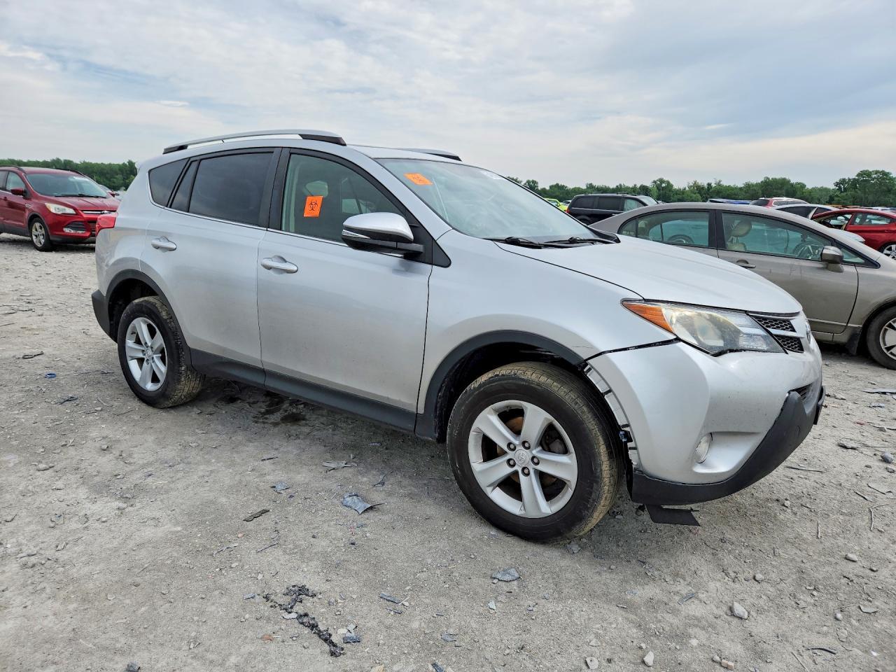 2014 TOYOTA RAV4 — фото 4
