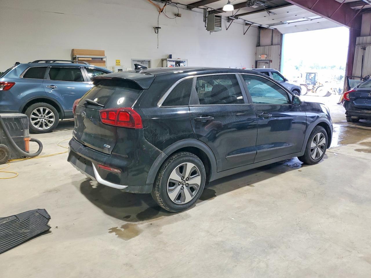 KIA NIRO HYBRID