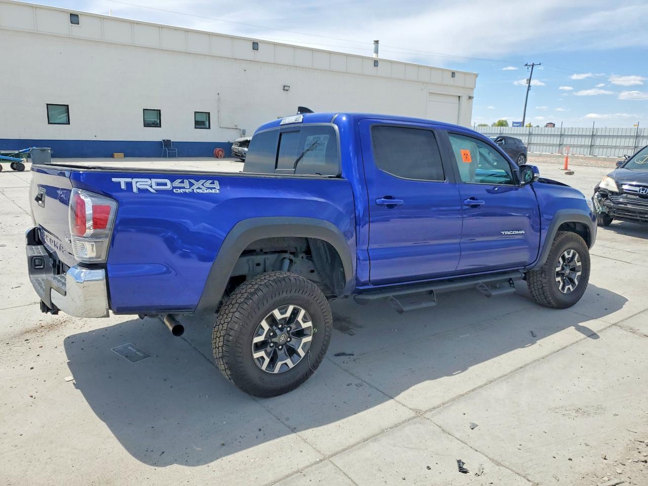 2022 TOYOTA TACOMA — фото 3