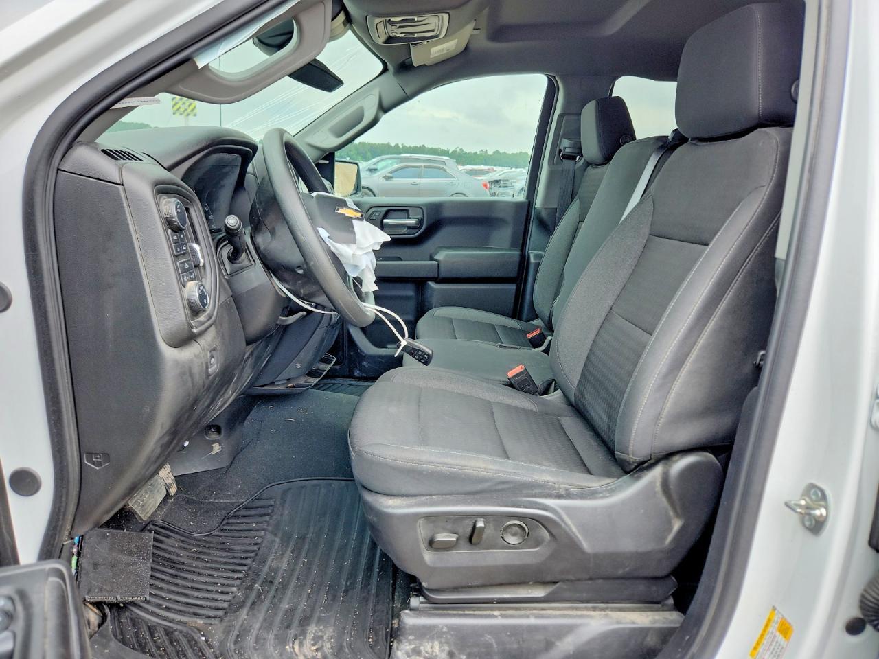 CHEVROLET SILVERADO