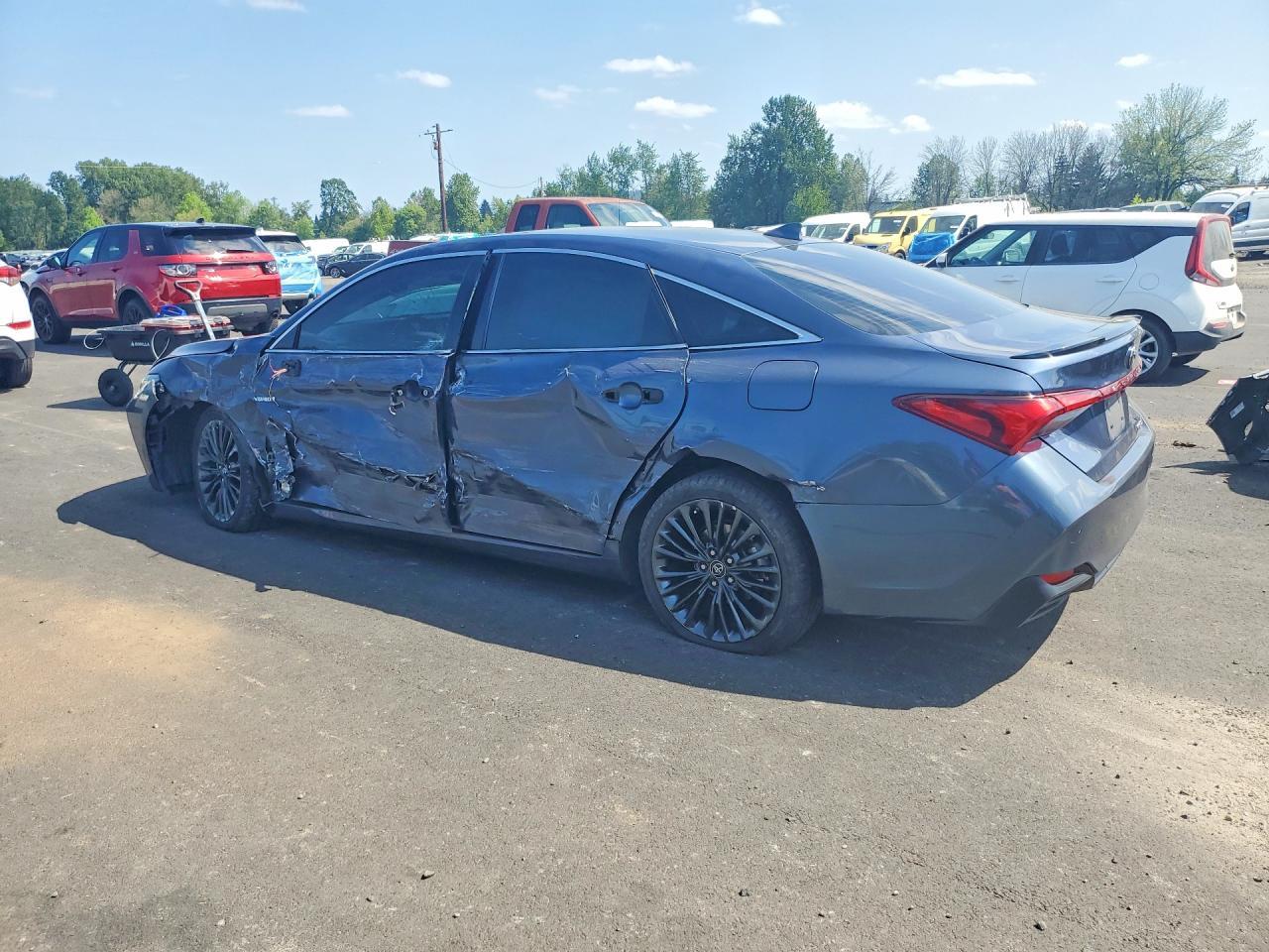 2019 TOYOTA AVALON HYBRID — фото 2