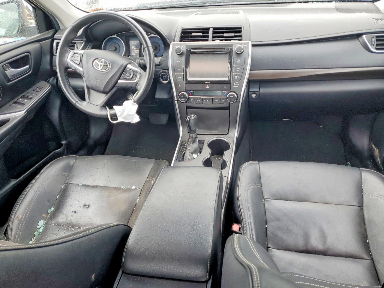 TOYOTA CAMRY