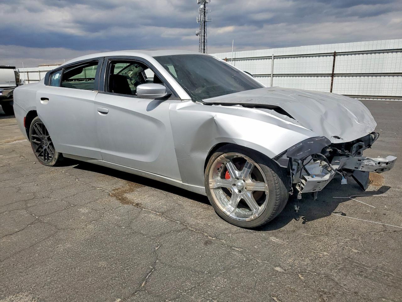 2019 DODGE CHARGER — фото 4