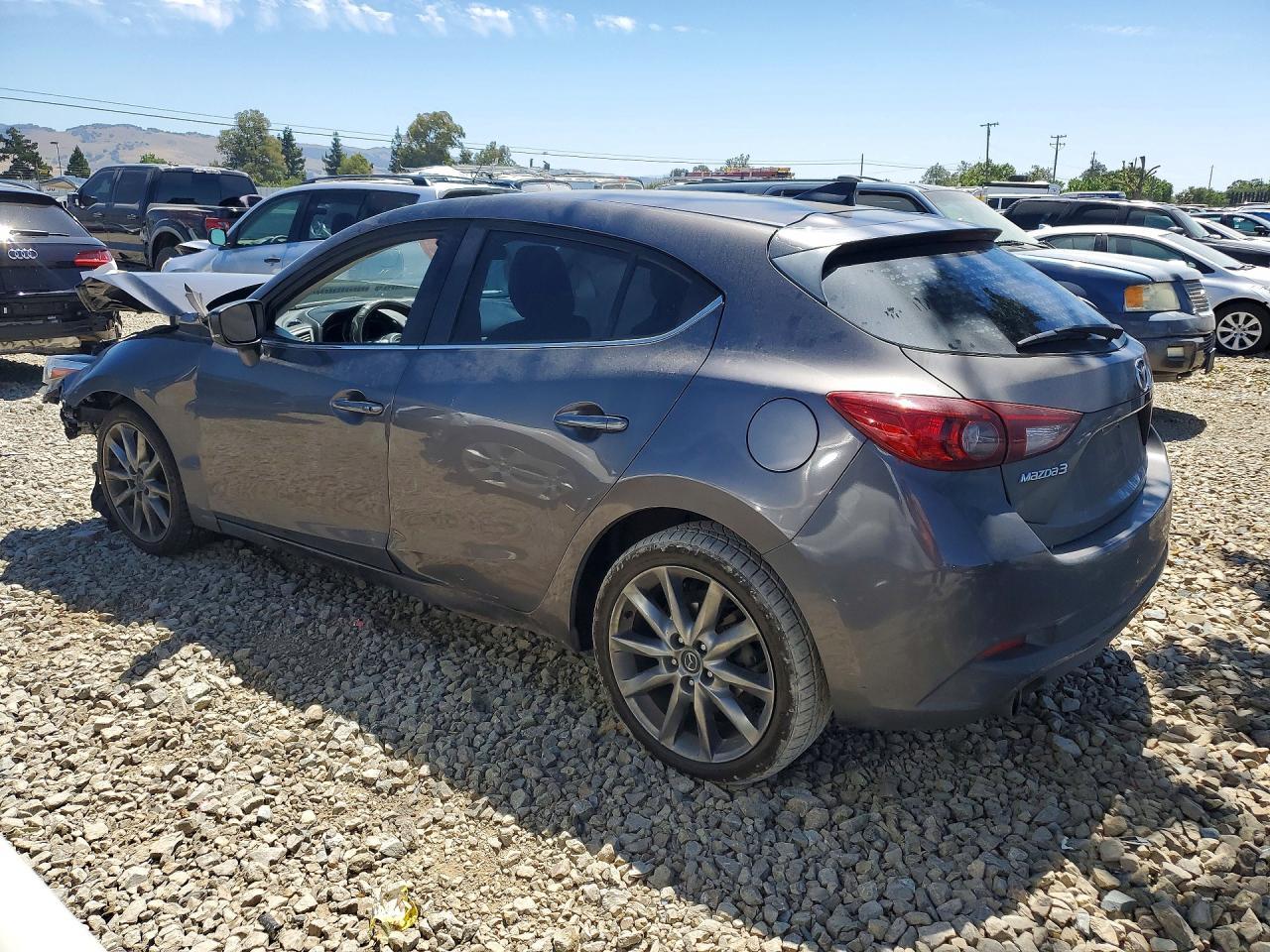 2018 MAZDA 3 — фото 2