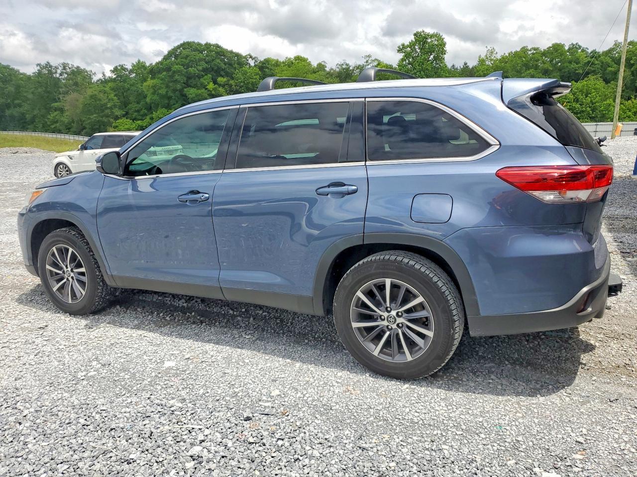 2019 TOYOTA HIGHLANDER — фото 2